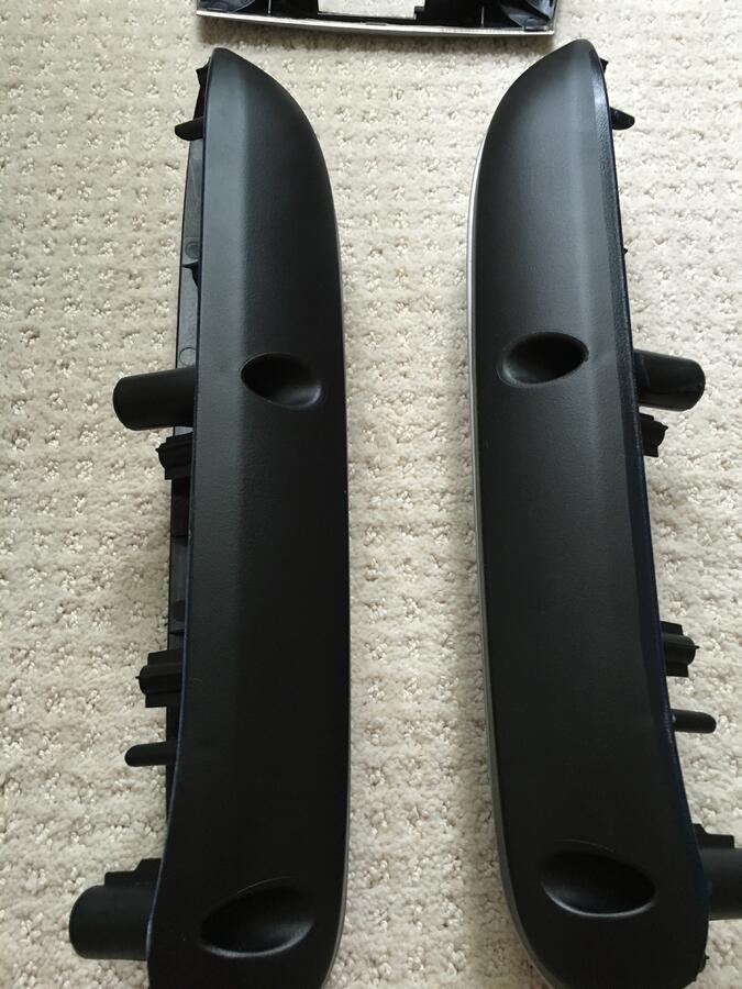 Click image for larger version

Name:	Armrests Rear Bottom.jpg
Views:	363
Size:	86.6 KB
ID:	10689