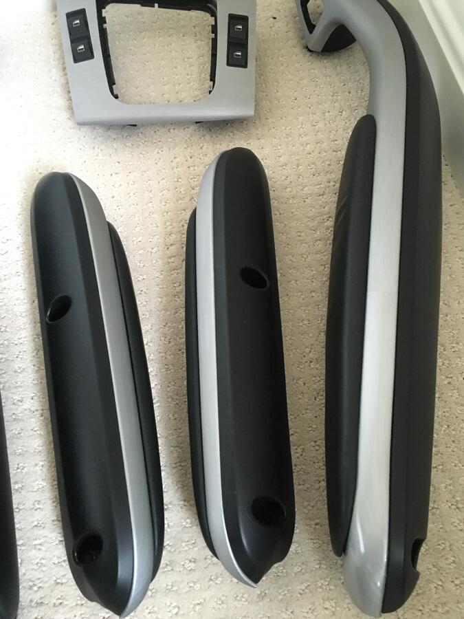 Click image for larger version

Name:	Armrests3.jpg
Views:	564
Size:	75.8 KB
ID:	20490