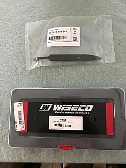 Click image for larger version  Name:	S54 Shim Kit and BMW Tool.jpg Views:	0 Size:	85.3 KB ID:	17848