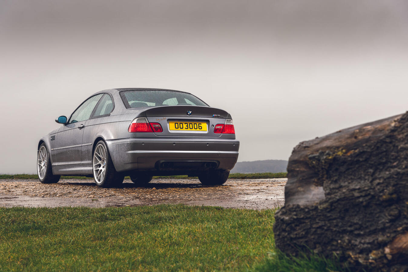 Click image for larger version

Name:	E46 M3 CSL MANUAL MODERN CLASSICS ©JORDAN BUTTERS-3.JPG
Views:	518
Size:	169.9 KB
ID:	79180