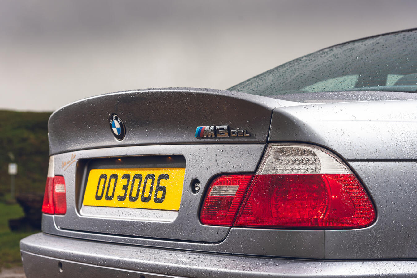 Click image for larger version

Name:	E46 M3 CSL MANUAL MODERN CLASSICS ©JORDAN BUTTERS-8.JPG
Views:	526
Size:	194.6 KB
ID:	79185