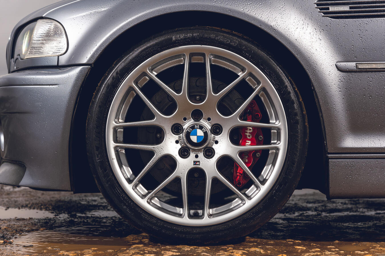 Click image for larger version

Name:	E46 M3 CSL MANUAL MODERN CLASSICS ©JORDAN BUTTERS-5.JPG
Views:	518
Size:	233.9 KB
ID:	79189