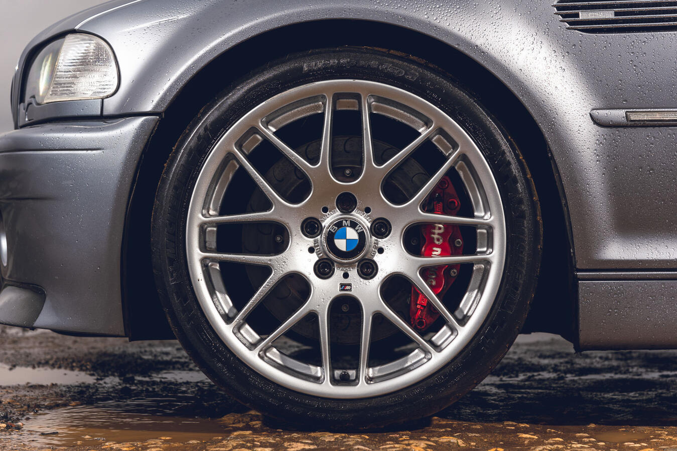 Click image for larger version

Name:	E46 M3 CSL MANUAL MODERN CLASSICS ©JORDAN BUTTERS-5.JPG
Views:	505
Size:	233.9 KB
ID:	79189