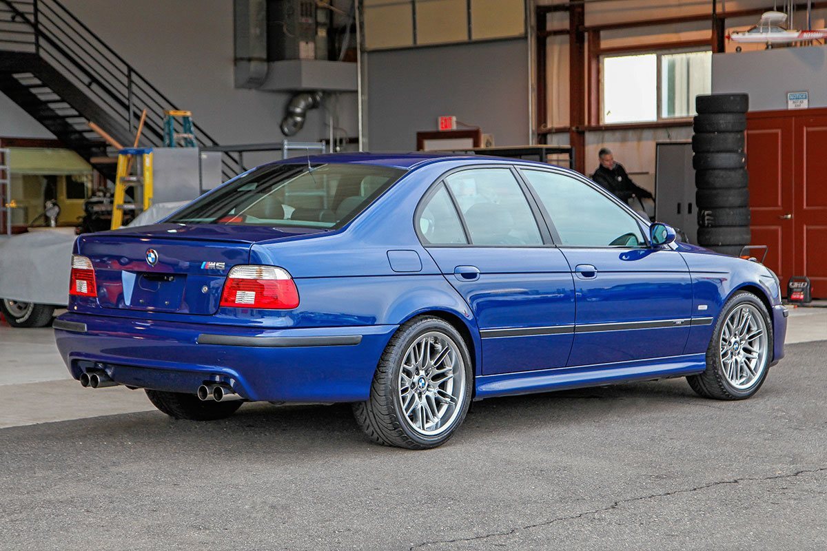 Click image for larger version

Name:	05-car.jpg
Views:	558
Size:	215.0 KB
ID:	98195