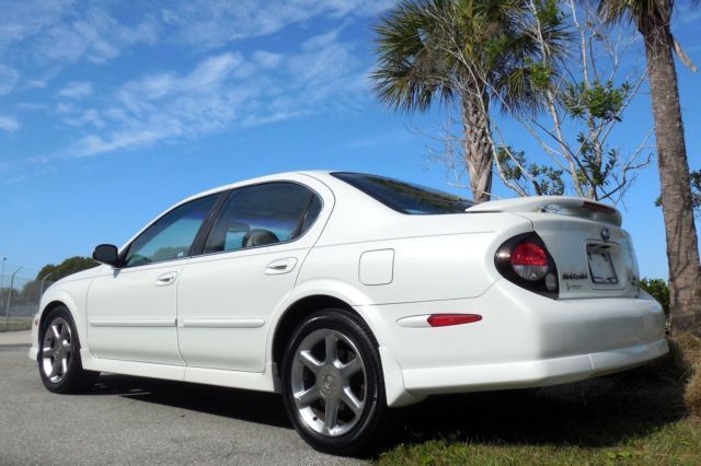 Click image for larger version

Name:	gorgeous-white-pearl-20th-anniversary-edition-sedan-sunroof-leather-02-03-04-05-7.jpg
Views:	3065
Size:	47.4 KB
ID:	140556