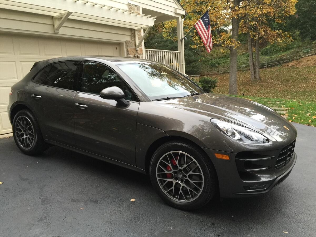 Click image for larger version

Name:	Macan Turbo.jpg
Views:	654
Size:	176.6 KB
ID:	141807