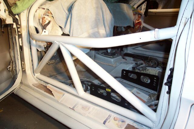 Click image for larger version

Name:	driver door bars 1.jpg
Views:	960
Size:	51.1 KB
ID:	146291