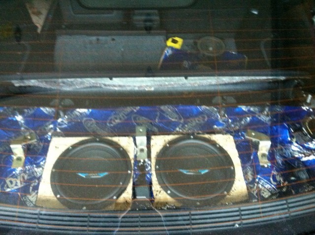 Click image for larger version

Name:	subs in rear deck.jpg
Views:	944
Size:	87.5 KB
ID:	159556