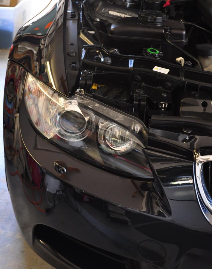 Click image for larger version

Name:	headlightbumperpolish07.jpg
Views:	436
Size:	74.0 KB
ID:	188352