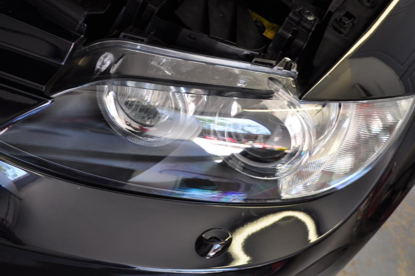 Click image for larger version

Name:	headlightbumperpolish04.jpg
Views:	430
Size:	117.0 KB
ID:	188353