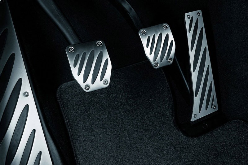 Click image for larger version

Name:	Genuine-BMW-Performance-Aluminum-Pedal-Set-Manual-35002213213-bmw2.jpg
Views:	182
Size:	104.1 KB
ID:	210946