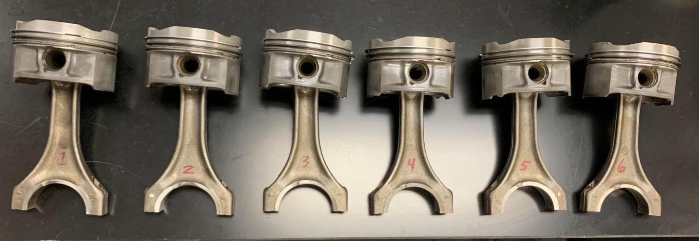 Click image for larger version

Name:	engine rebuild_9.jpg
Views:	1147
Size:	80.4 KB
ID:	224112
