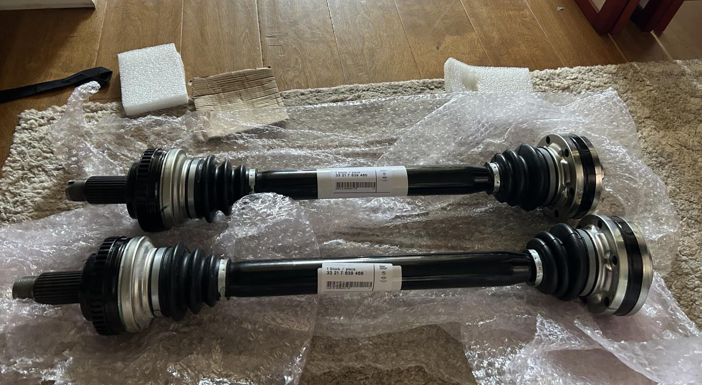 Click image for larger version

Name:	axles.jpg
Views:	413
Size:	213.1 KB
ID:	268902