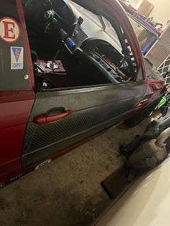 Click image for larger version

Name:	Carbon Door 30.jpg
Views:	248
Size:	75.5 KB
ID:	280795