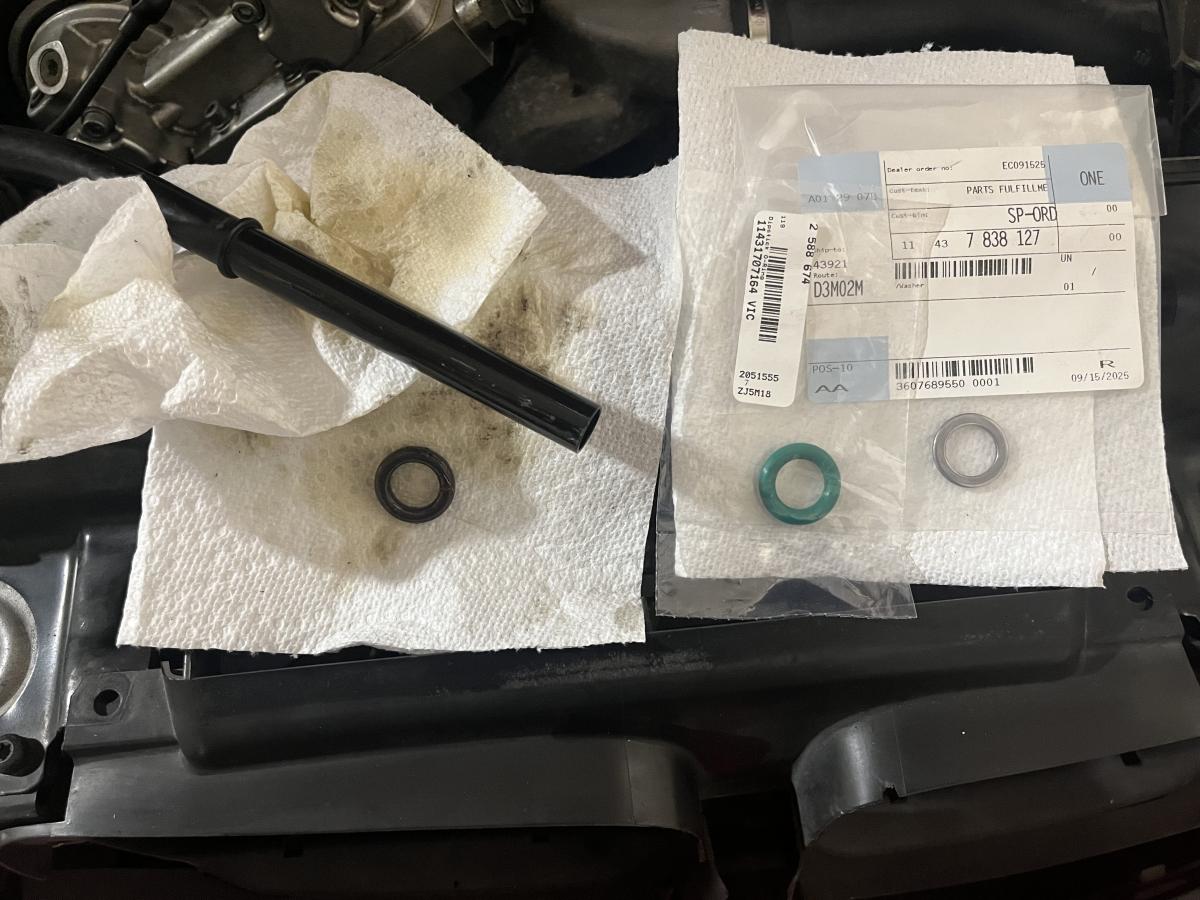 Click image for larger version

Name:	pan dpstick orings.jpg
Views:	20
Size:	134.5 KB
ID:	327971