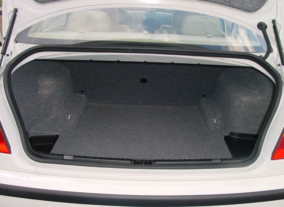 Click image for larger version

Name:	trunk1.jpg
Views:	115
Size:	111.6 KB
ID:	346839