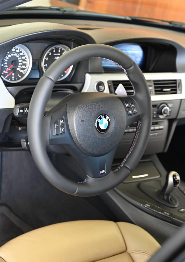 Click image for larger version

Name:	e90steeringwheel (11).jpg
Views:	16
Size:	59.9 KB
ID:	353724