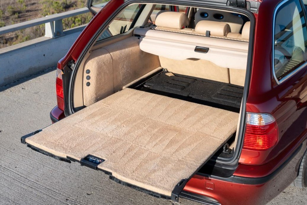 Click image for larger version  Name:	1999_bmw_540i_jah_0999-large-64213.jpg Views:	0 Size:	217.9 KB ID:	353995