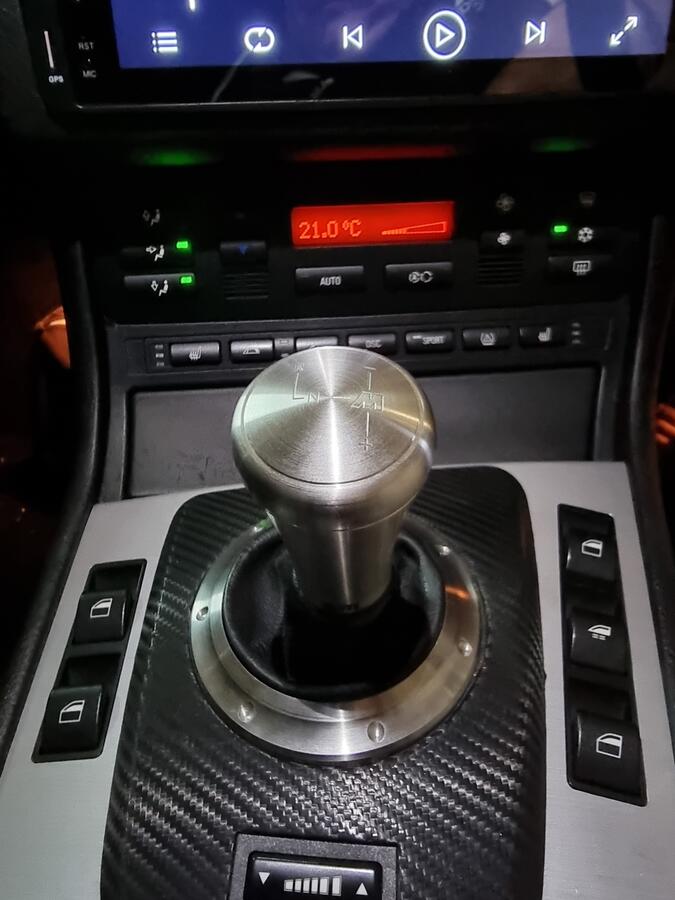 M3 store gear knob