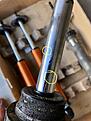 Click image for larger version

Name:	front strut shaft 2 of 2.jpg
Views:	476
Size:	72.9 KB
ID:	49801