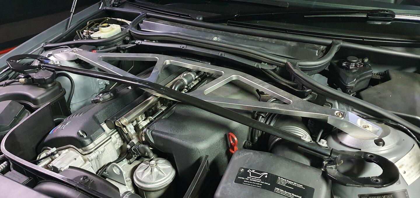 Bmw e46 deals strut bar